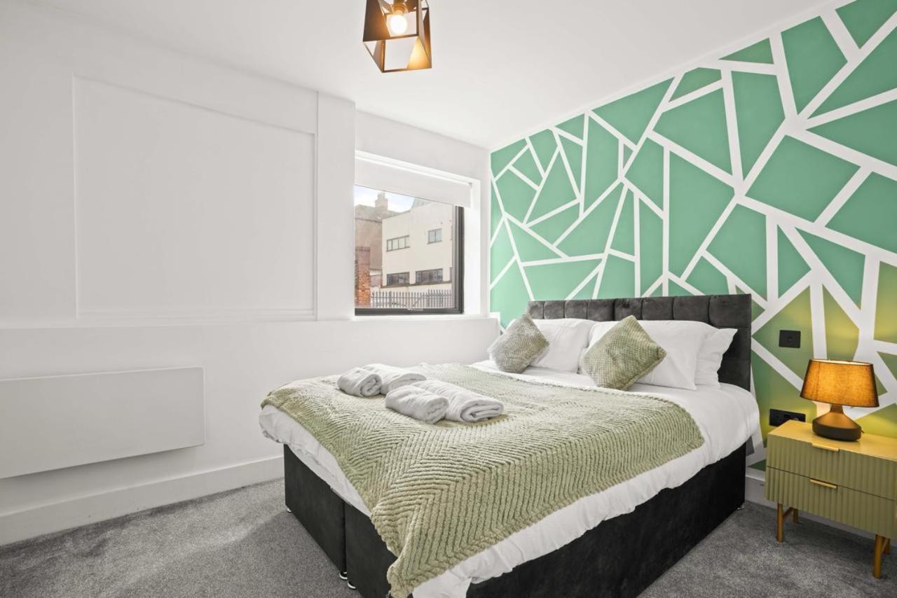 Apartment Contractors Families Free Parking Centre Norwich