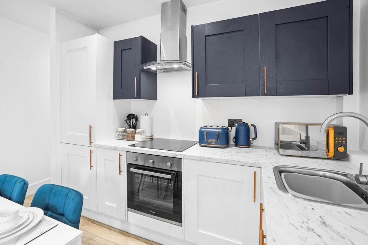 Contractors Families Free Parking Centre Apartment *
